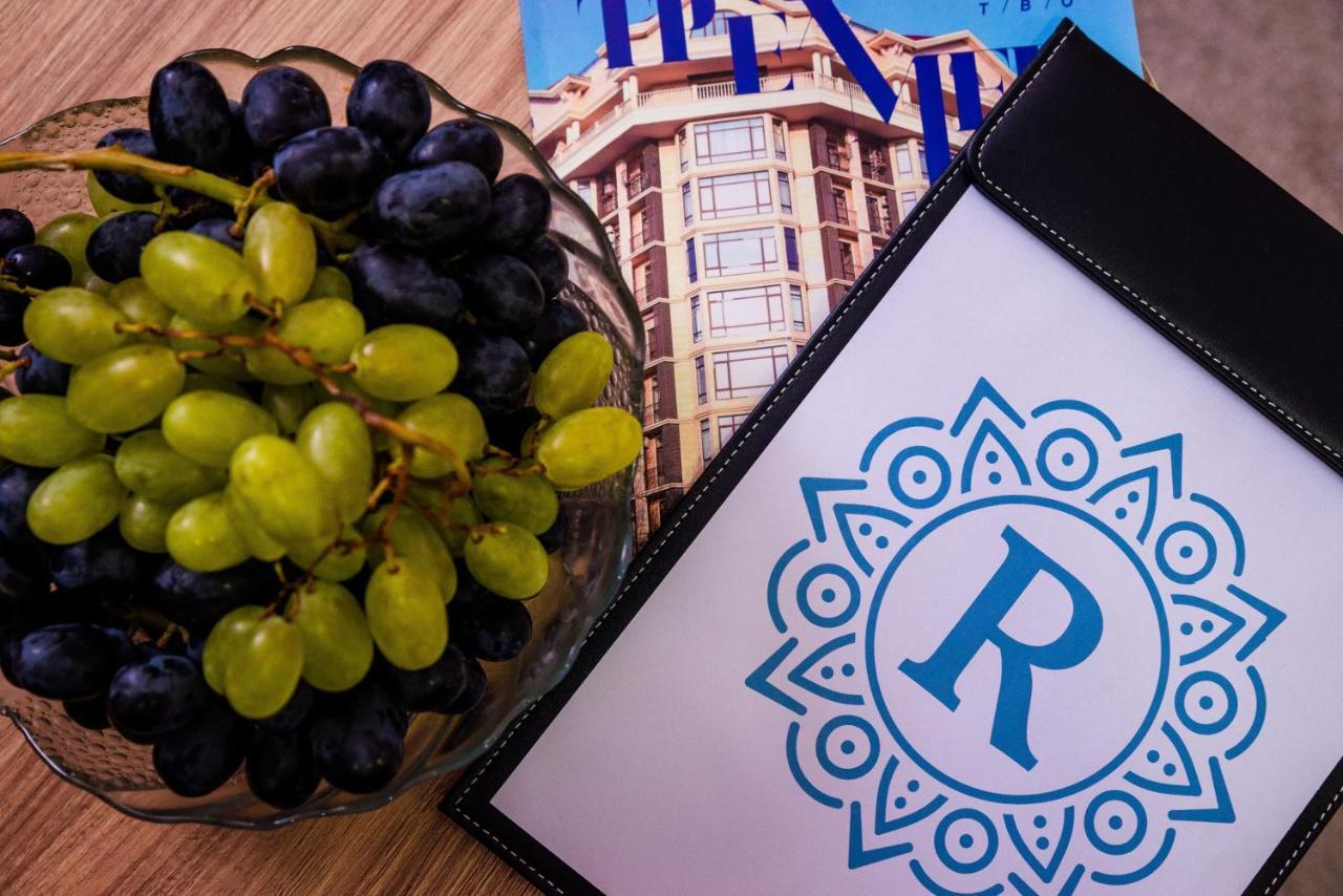 Rayan Hotel Ош Екстериор снимка